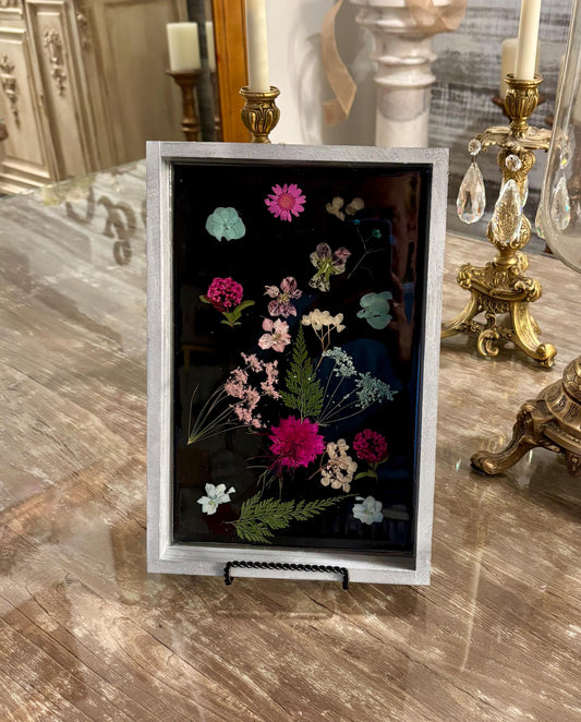 Rustic Wood Tray Adorned with Colorful Dried Wildflowers - Boho Table Decor - Wood and Resin Tray with Dried Wildflowers - Pressed flowers