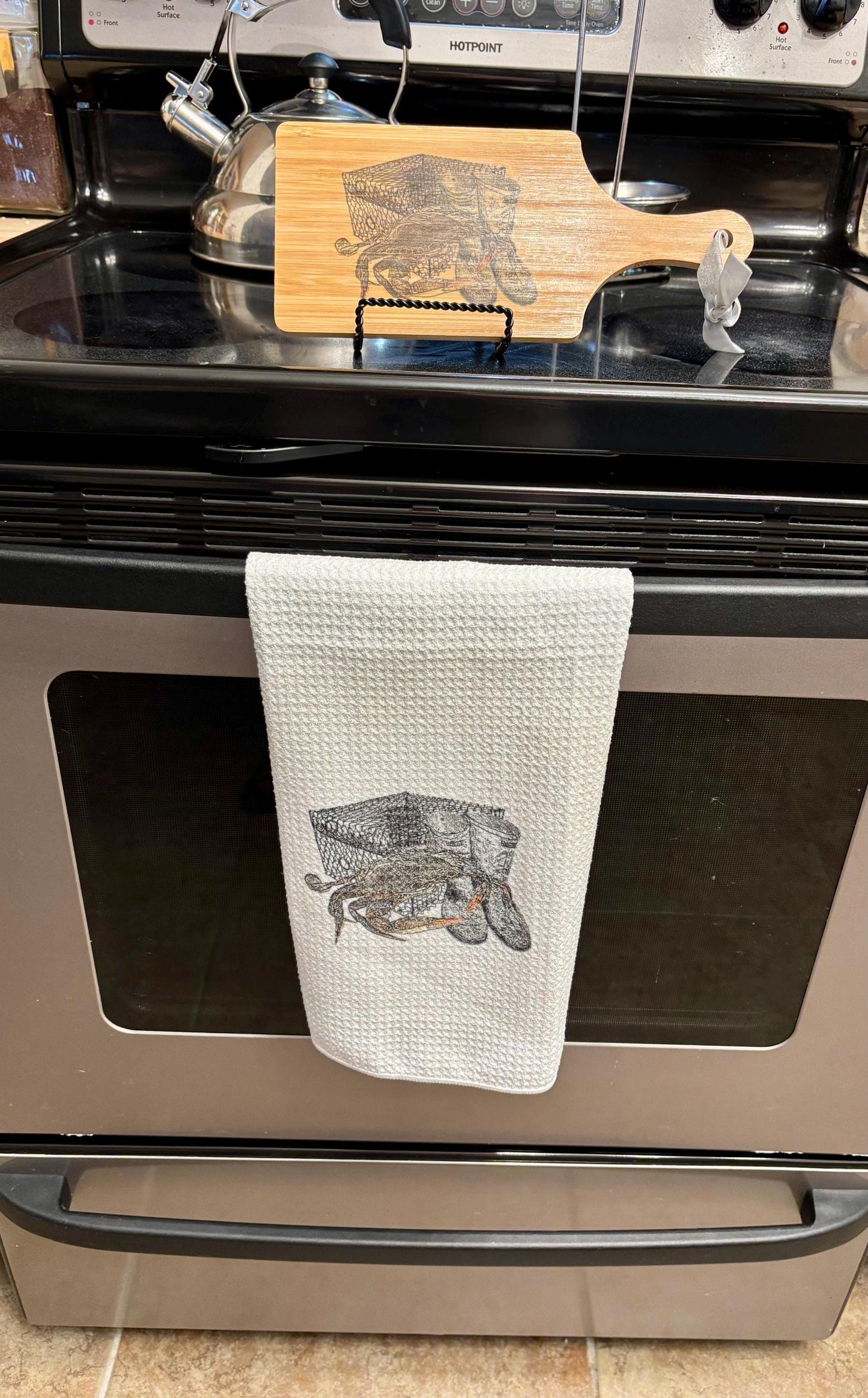 Customizable Bamboo Serving Board and Waffle Weave Towel Set - Crab Fisherman Motif